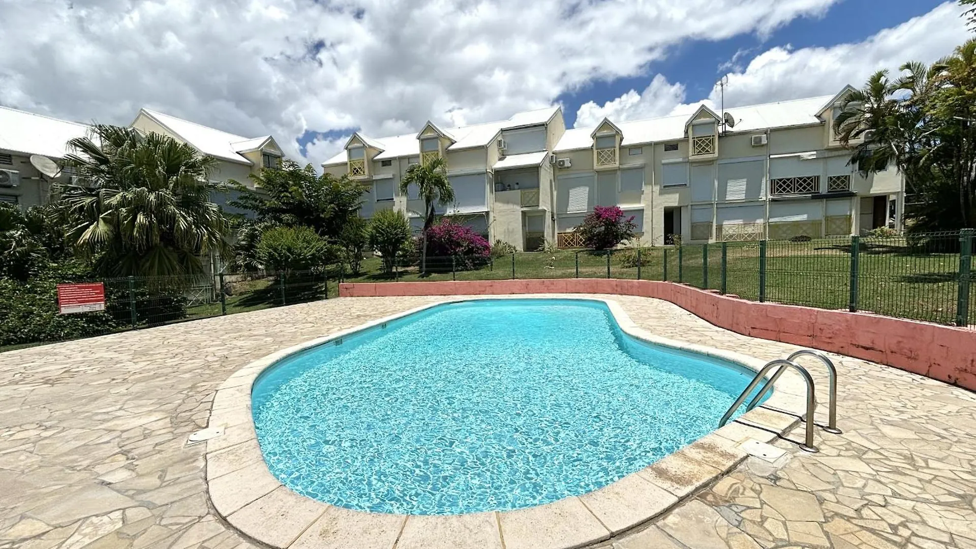 아파트 Le Refuge De Chrystel : Plage Accessible A Pied 르 고지에